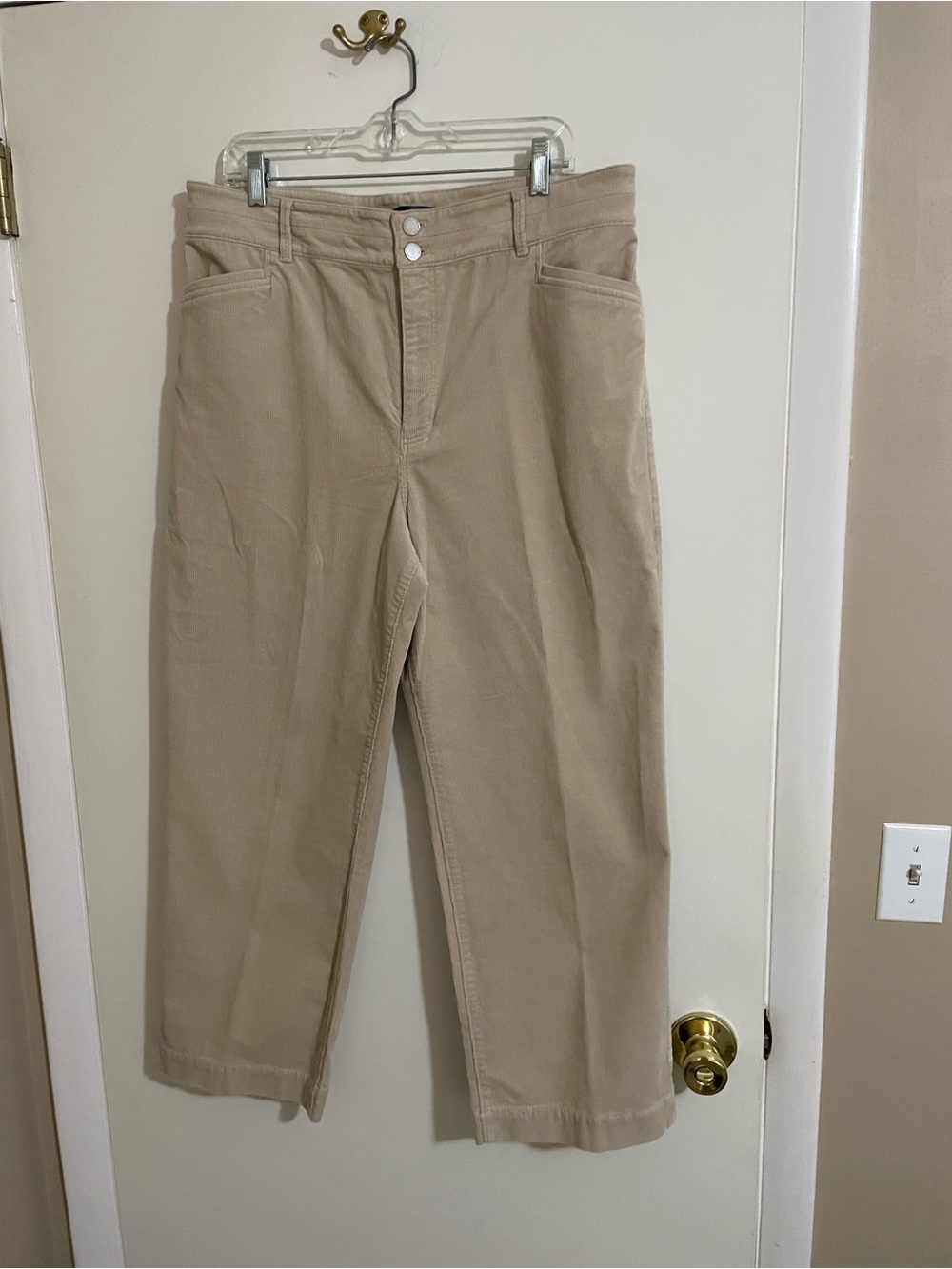 Ann Taylor cream colored high waist pant size 14